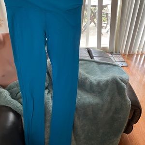 Blue crossover lululemon leggings 8